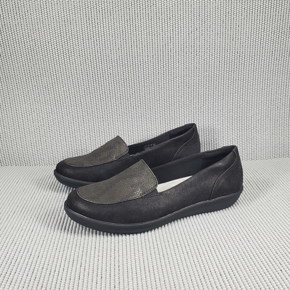 Clarks black loafers - Picture 12 of 12